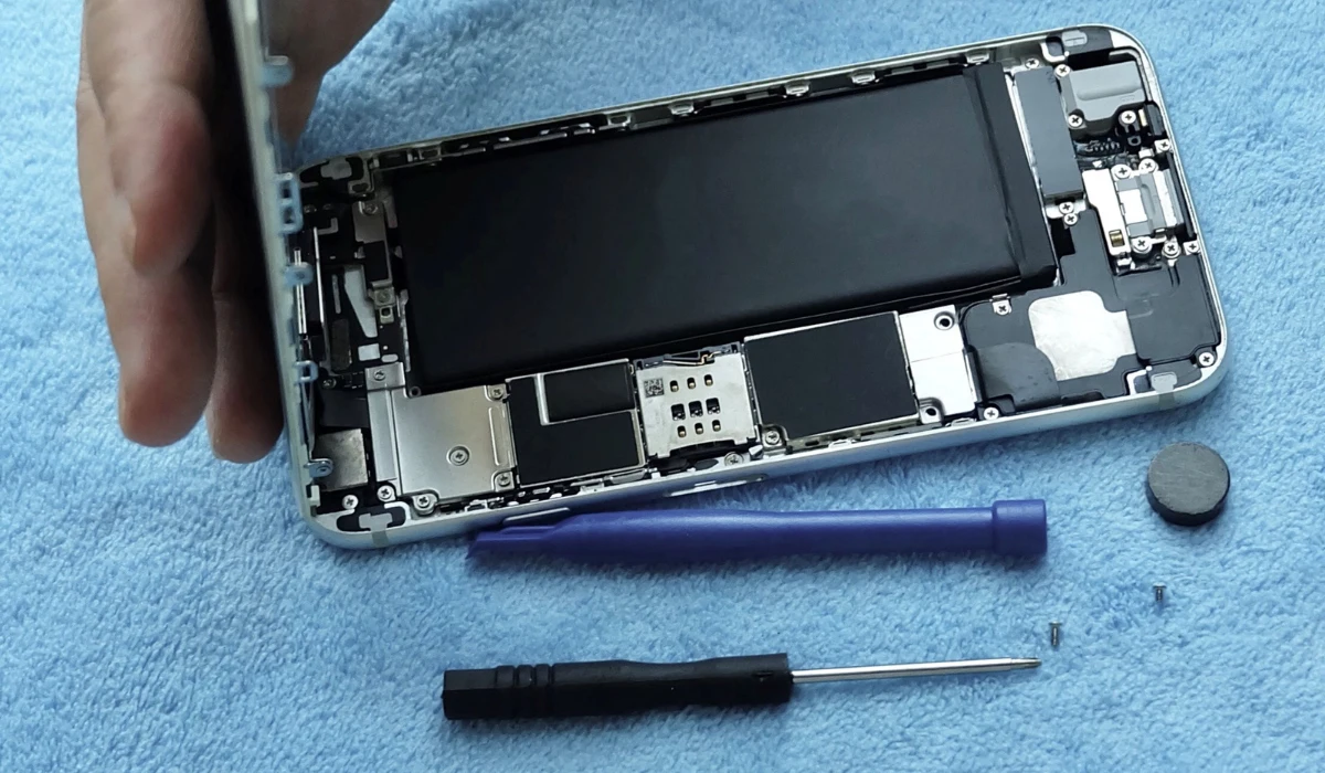 Precauciones antes de abrir un móvil para no dañarlo